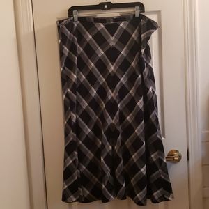 Lane Bryant Black & Gray A-Line Skirt Size 20